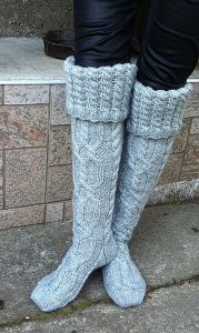 White Chunky Thick Cable Knit Knee High Socks