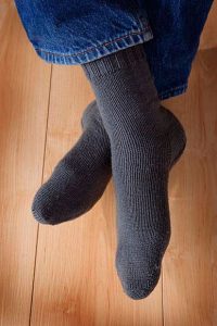 Knitting Pattern for Men's Toe-up Socks on Circular ...